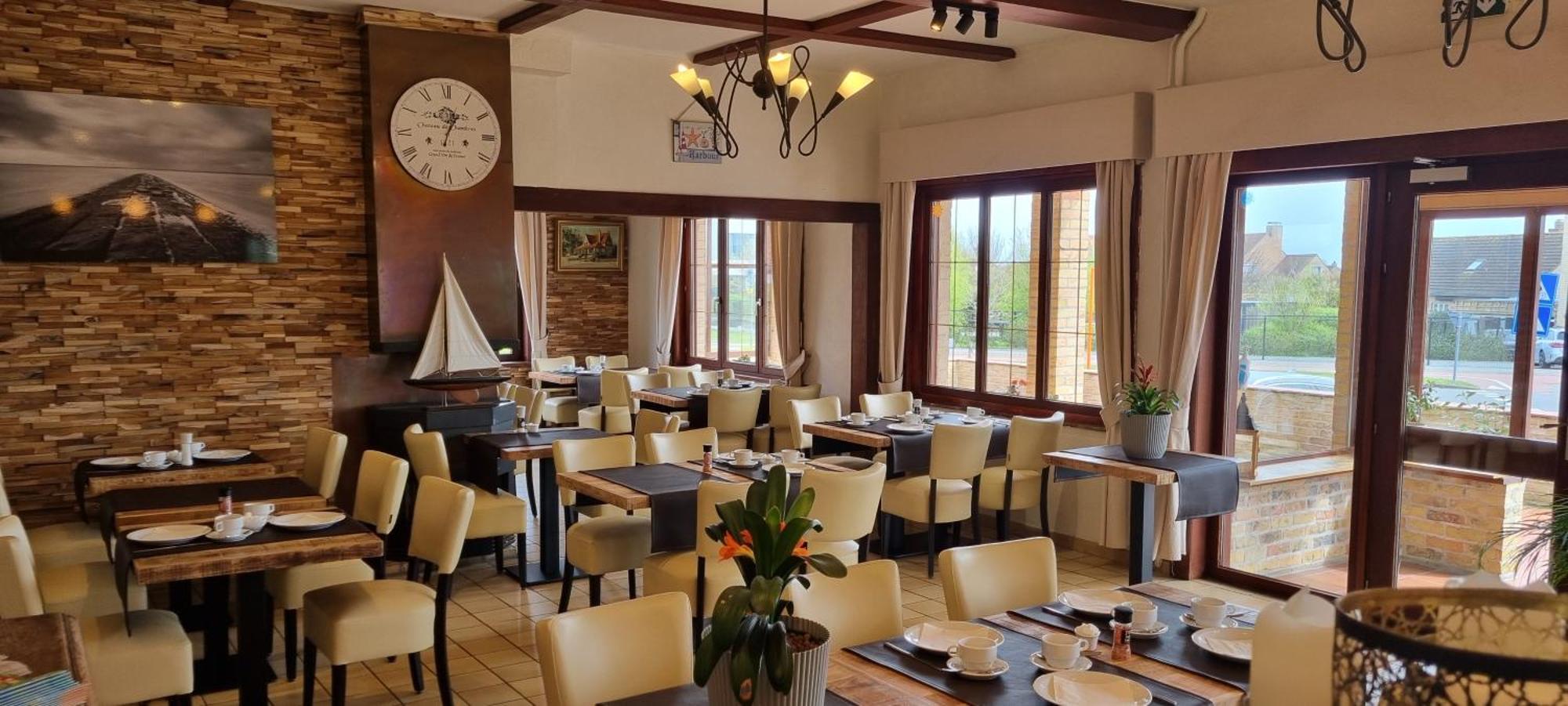 Hotel Westendia And Free Parking Top Breakfast 웨스트엔드 외부 사진