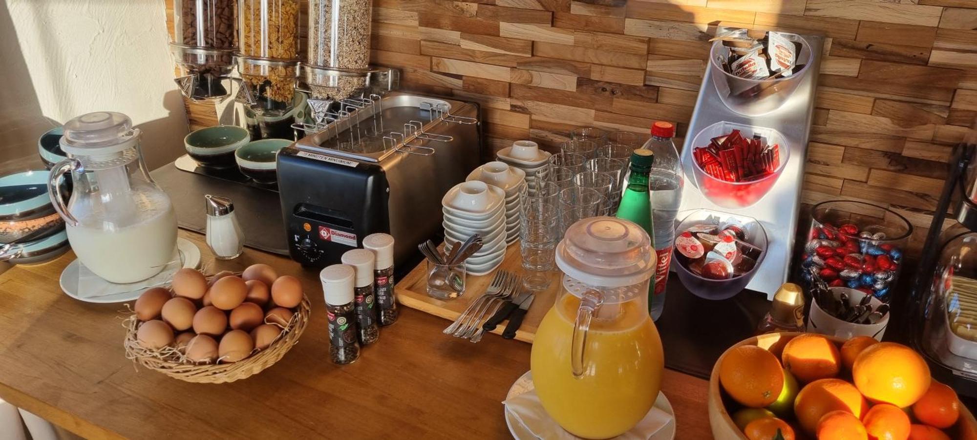 Hotel Westendia And Free Parking Top Breakfast 웨스트엔드 외부 사진