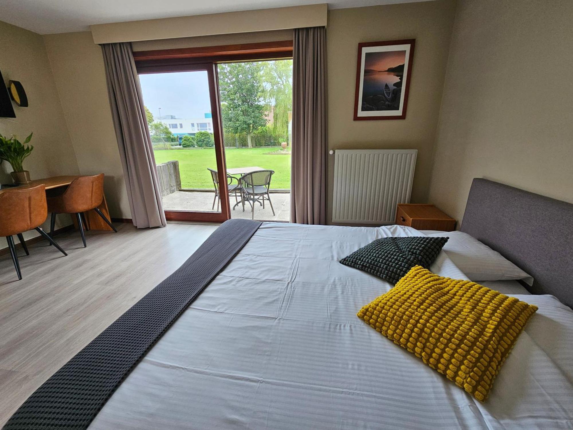 Hotel Westendia And Free Parking Top Breakfast 웨스트엔드 외부 사진
