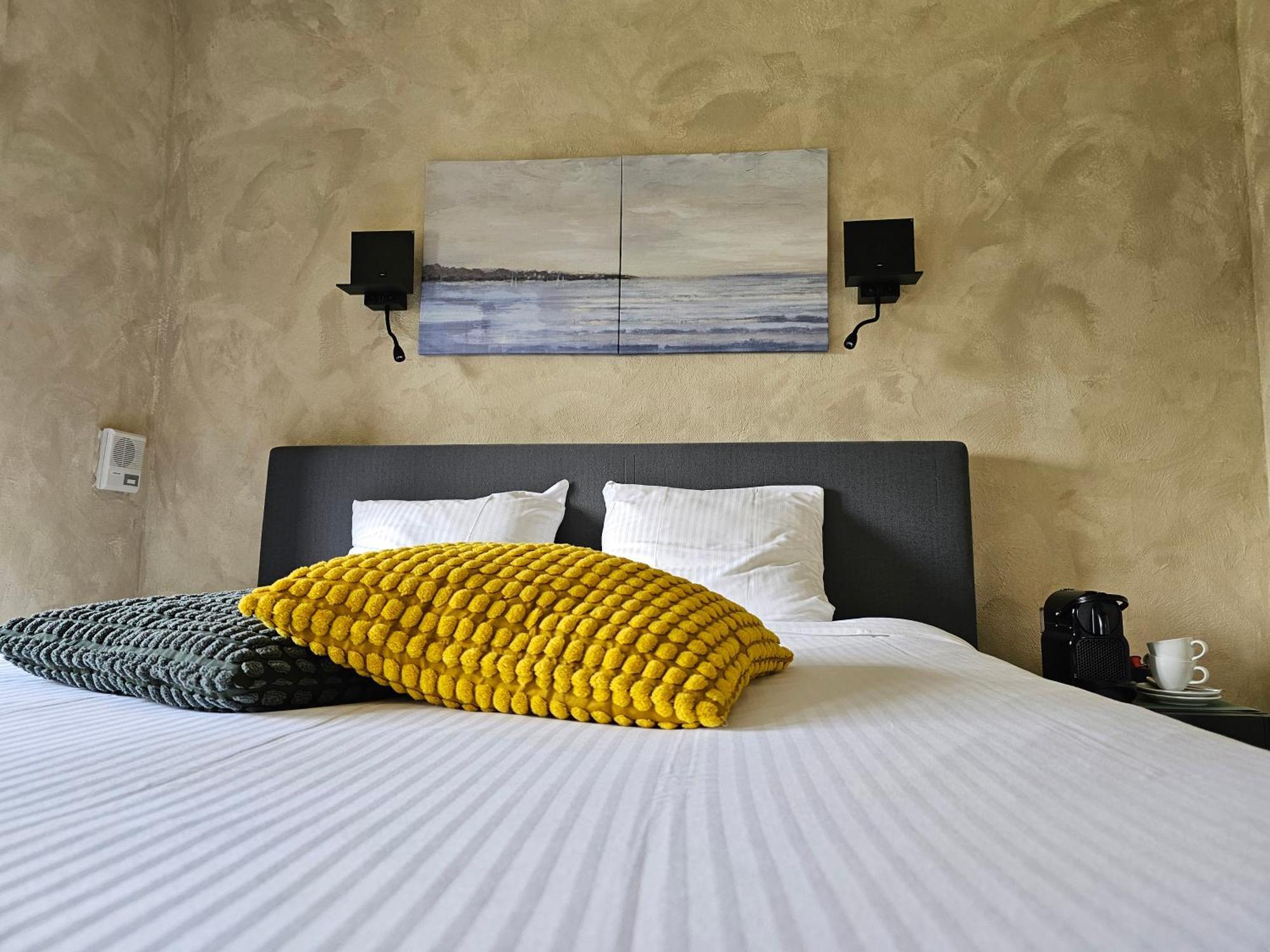 Hotel Westendia And Free Parking Top Breakfast 웨스트엔드 외부 사진