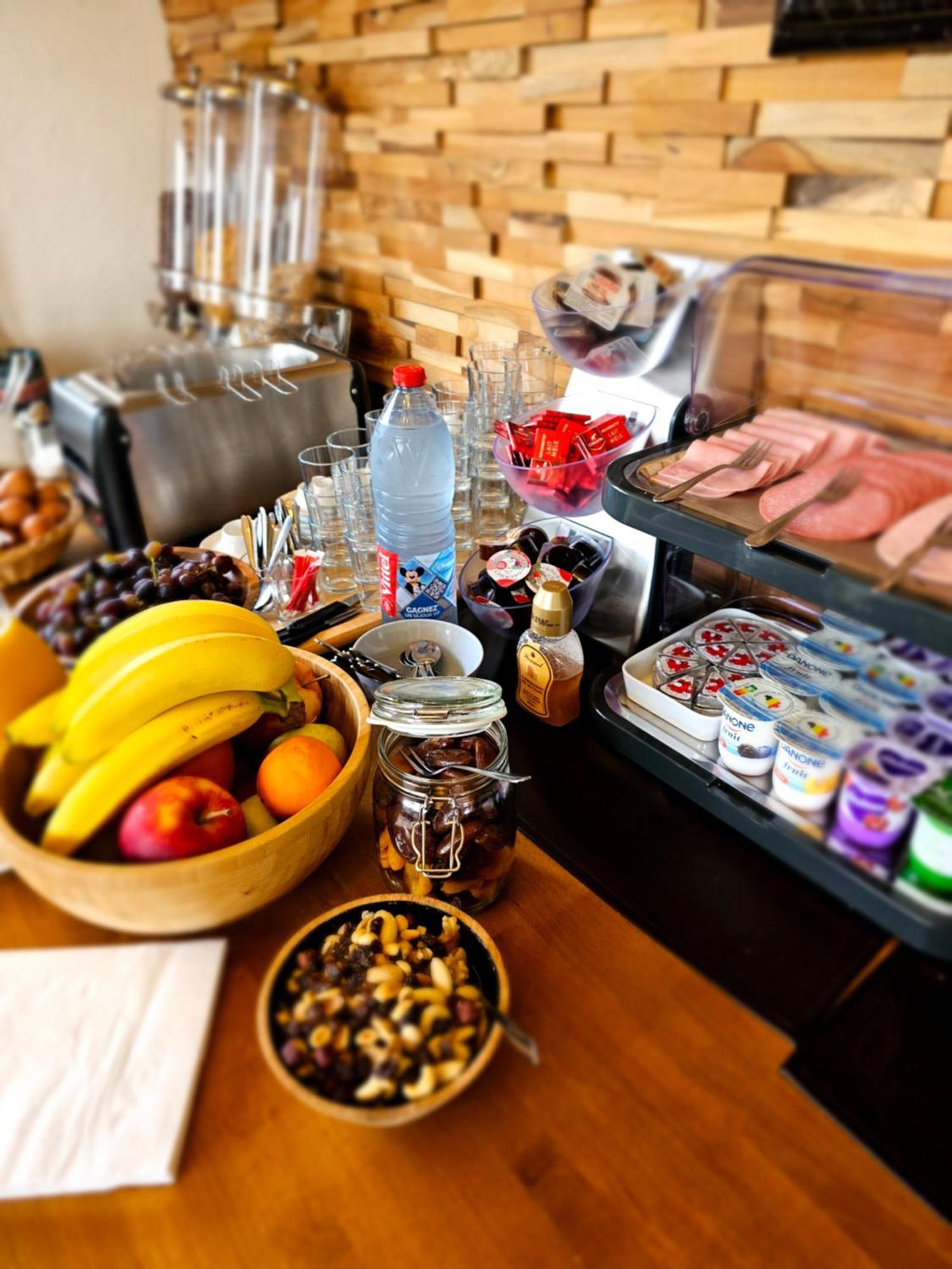 Hotel Westendia And Free Parking Top Breakfast 웨스트엔드 외부 사진